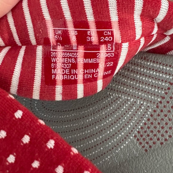 Clarks Cloudsteppers Red & White Striped Wedge Flip Flops | Size 8 - Picture 8 of 8